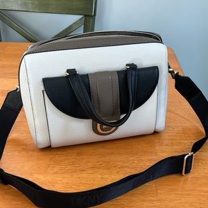 Like new DKNY two tone shoulder/hand bag.